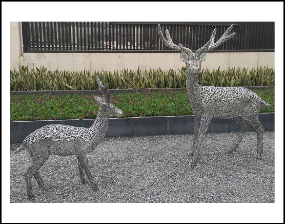 不锈钢丝镂空鹿雕塑